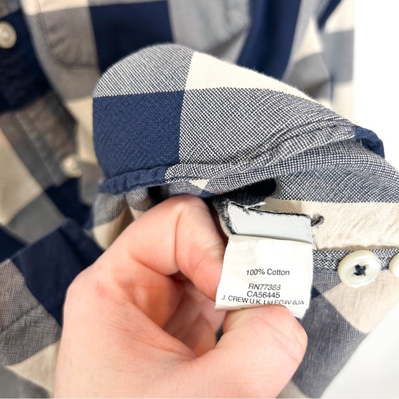 J. Crew Mens Oxford Slim Fit Long Sleeve Plaid Button Front Shirt Small S - Picture 5 of 6